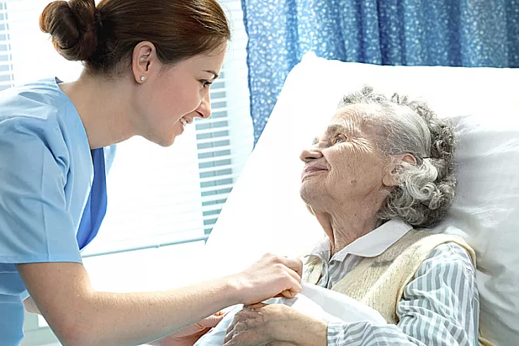 Услуги сиделки